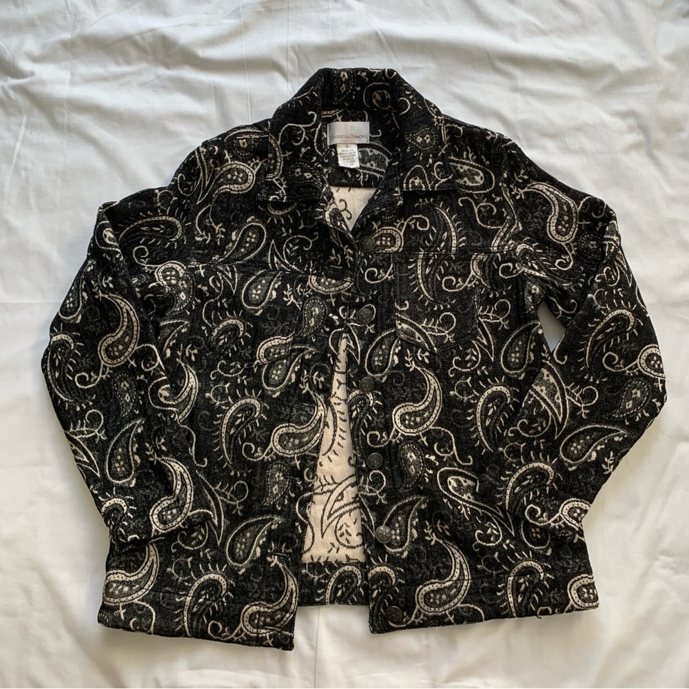 Paisley black button jacket